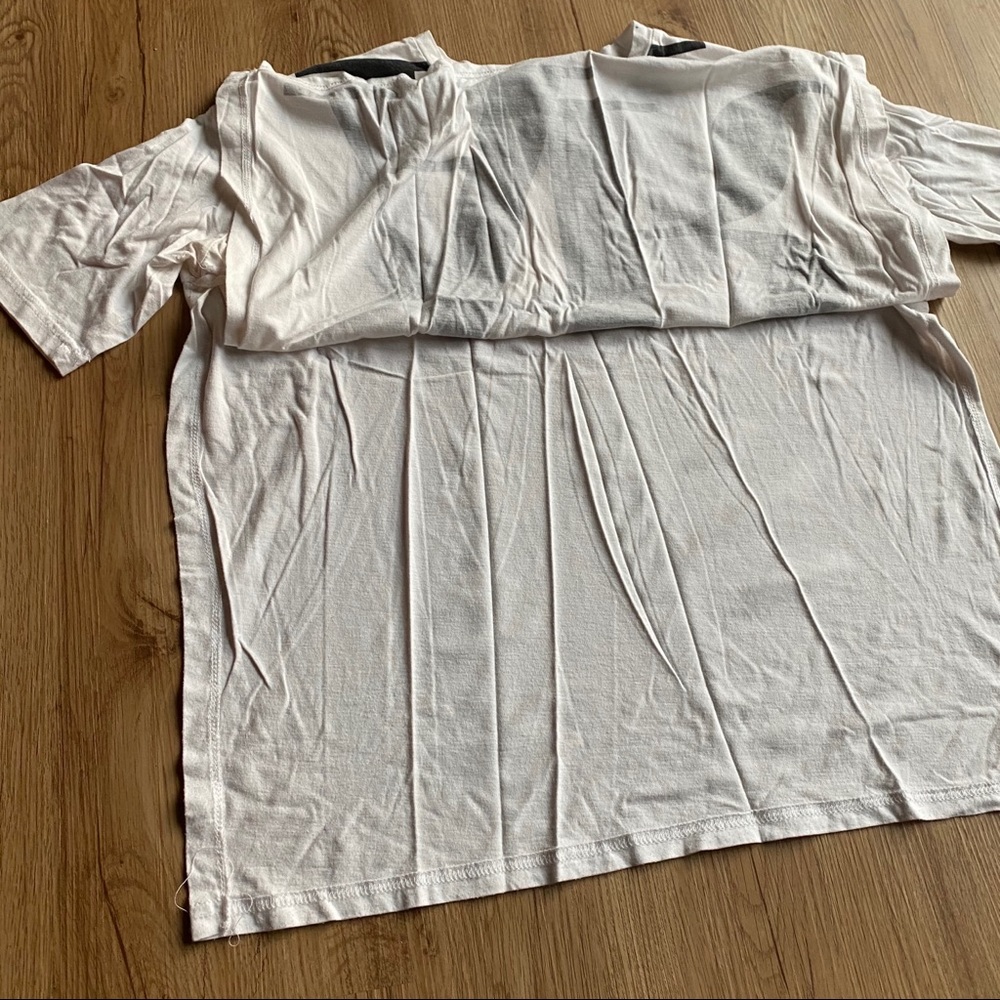 3 for 12 | F21 Black and White Graphic tee oversized top size Small - Picture 5 of 6